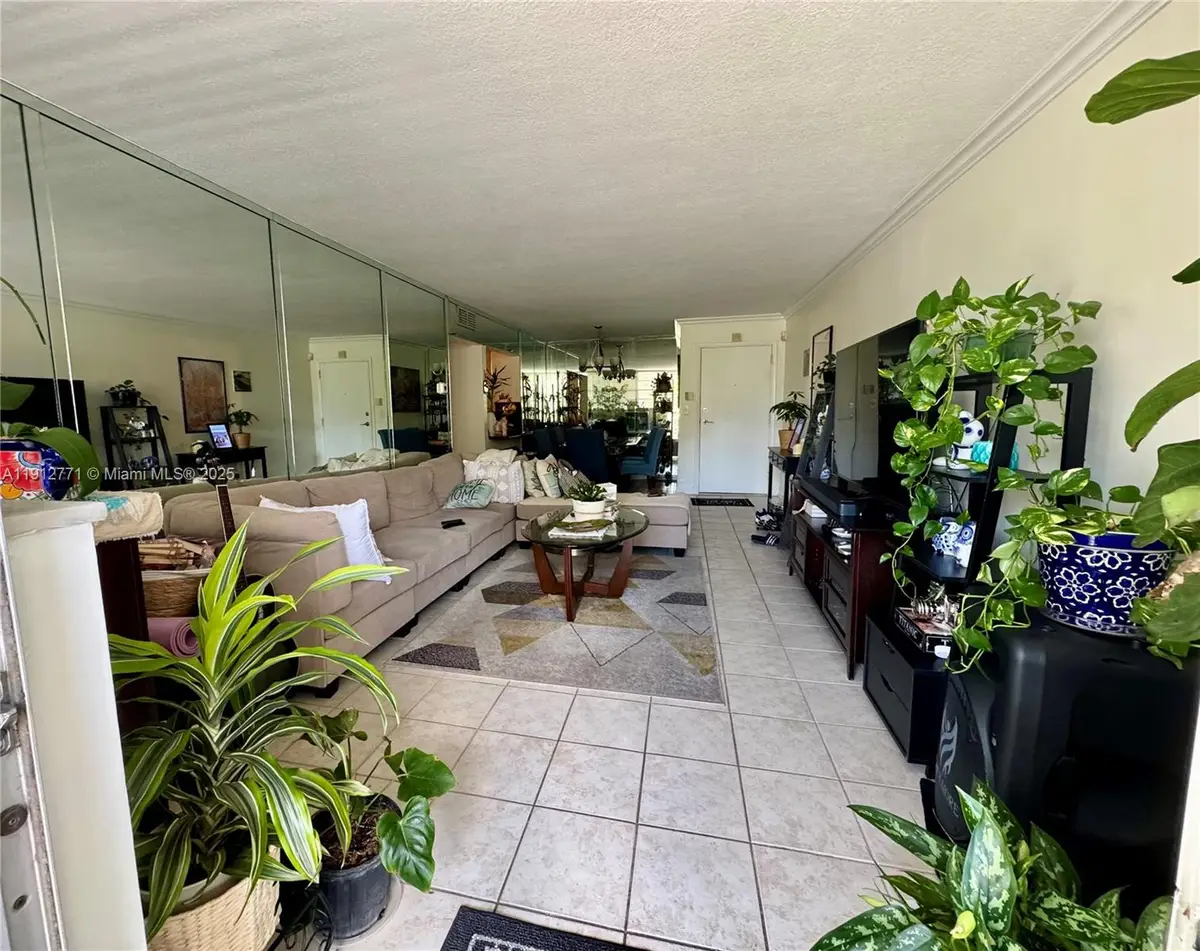16518 NE 26th Ave #304, North Miami Beach, FL 33160 - Image #1