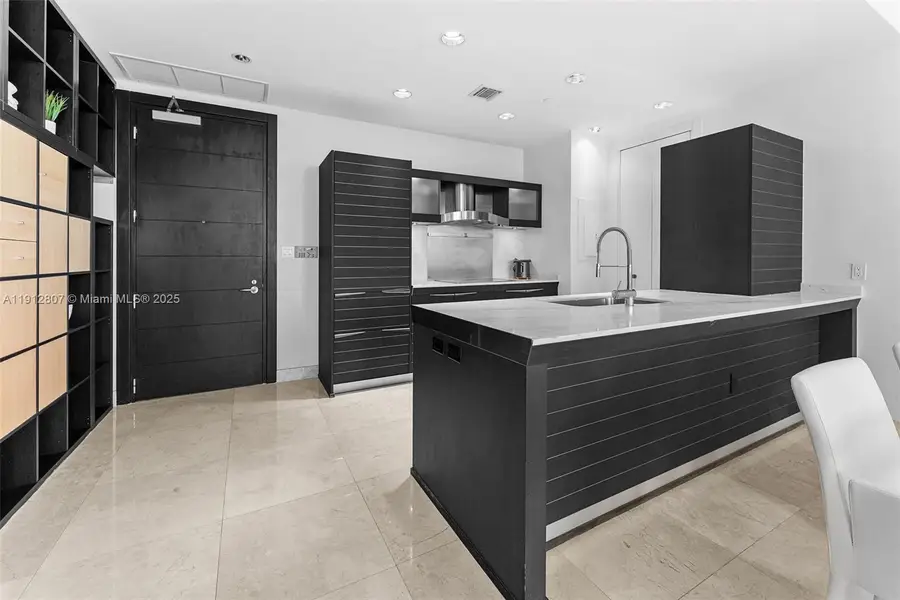 200 Biscayne Boulevard Way #4510, Miami, FL 33131 - Image #3