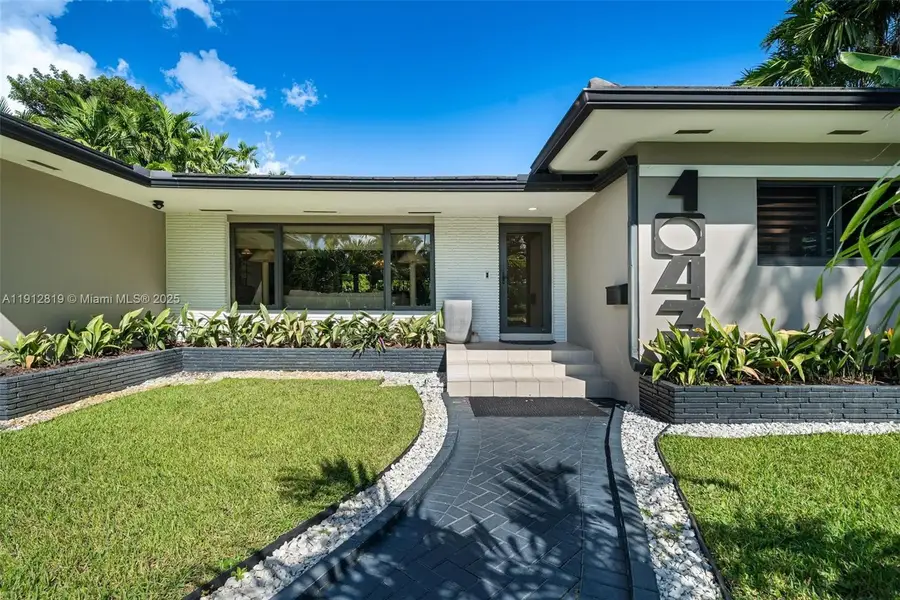 1043 NE 98th St, Miami Shores, FL 33138 - Image #3
