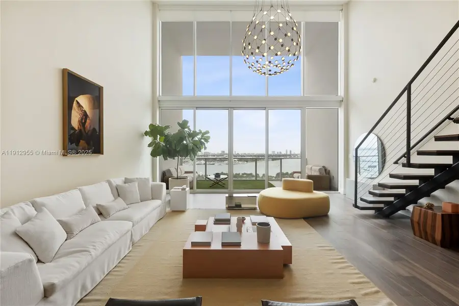 1040 Biscayne Blvd #1602, Miami, FL 33132 - Image #2