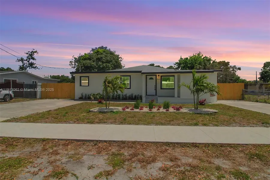 2840 NW 171st St, Miami Gardens, FL 33056 - Image #2