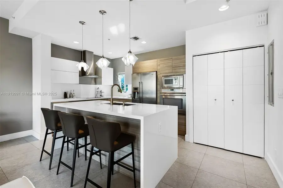 704 NE 5th St, Fort Lauderdale, FL 33301 - Image #3