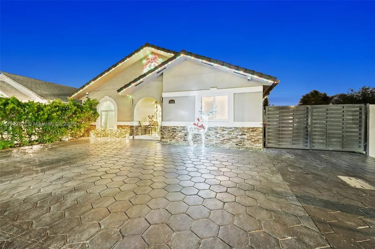 7416 W 32nd Ave, Hialeah, FL 33018 - Image #1