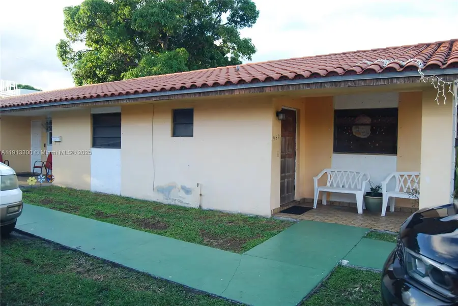 950 SW 13th Ct, Miami, FL 33135 - Image #2