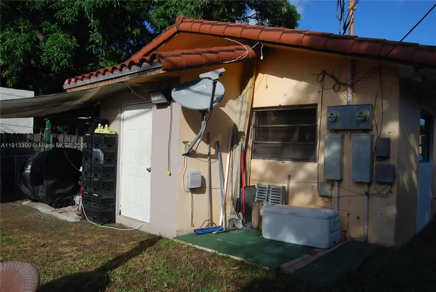 950 SW 13th Ct, Miami, FL 33135 - Image #3