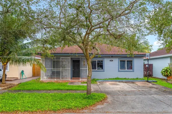 211 SW 15th Ter, Homestead, FL 33030