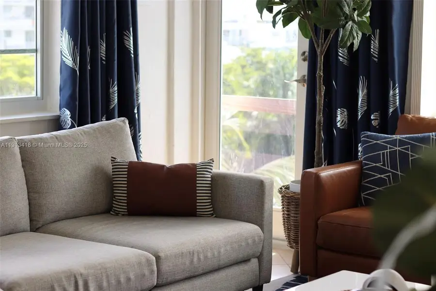 1130 11th St #6A, Miami Beach, FL 33139 - Image #3