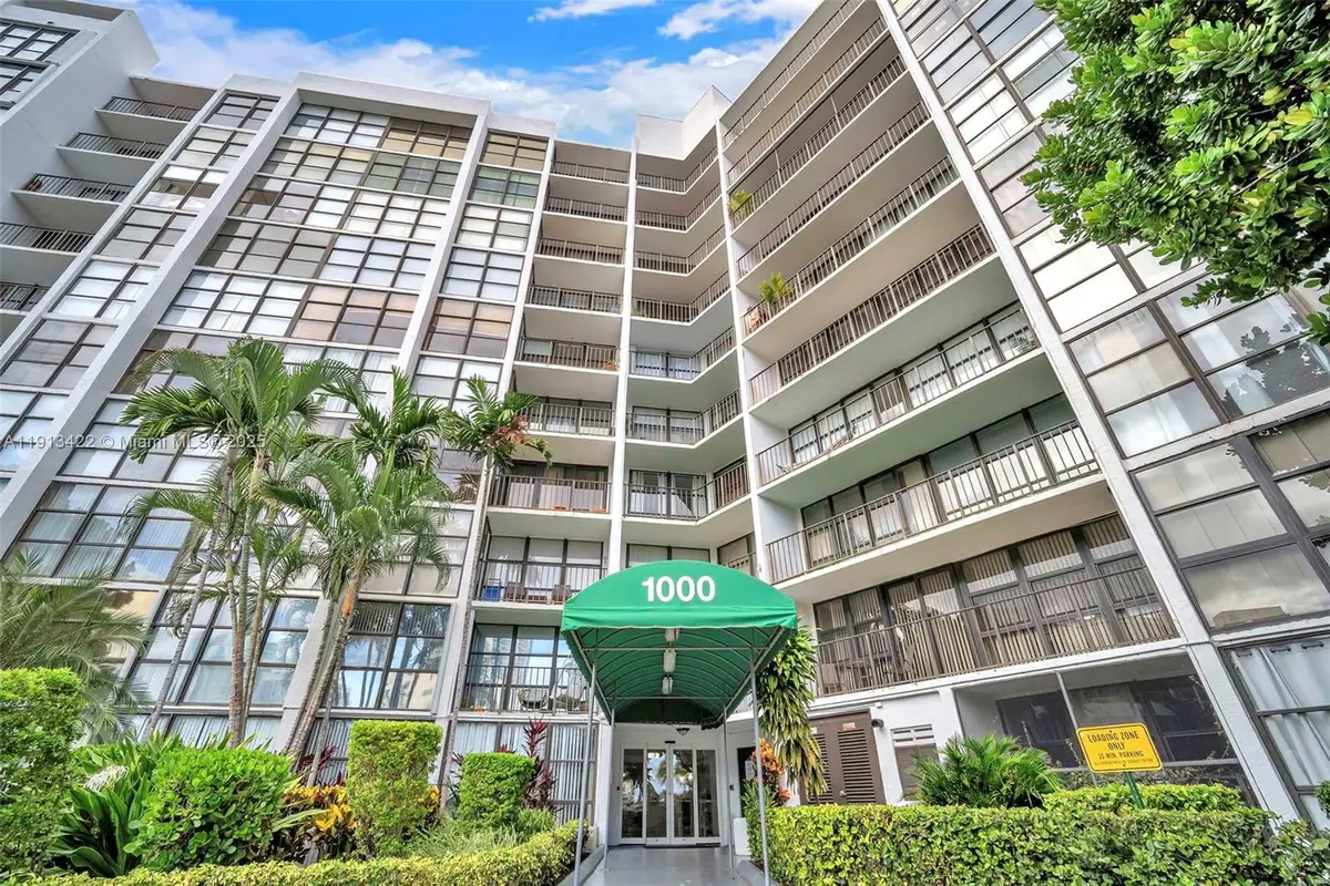 1000 Parkview Dr #229, Hallandale Beach, FL 33009 - Image #1