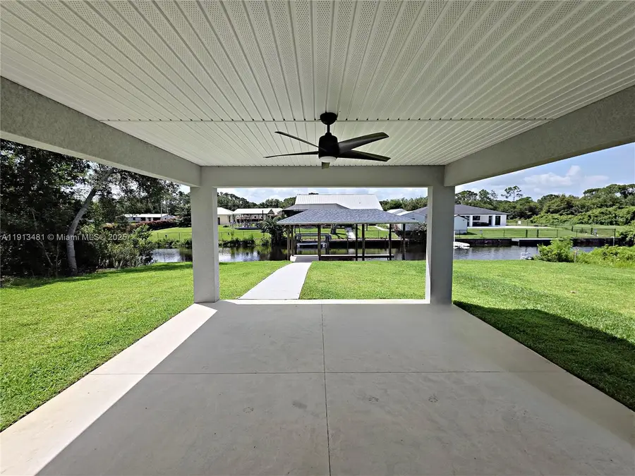 157 Mango Rd Ne, Lake Placid, FL 33852 - Image #2
