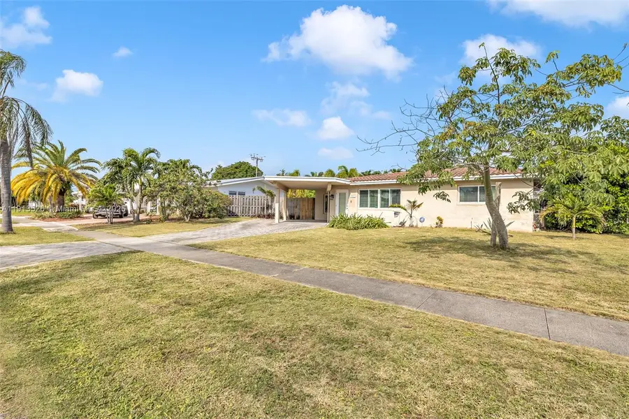 2221 NE 61st Ct, Fort Lauderdale, FL 33308 - Image #3
