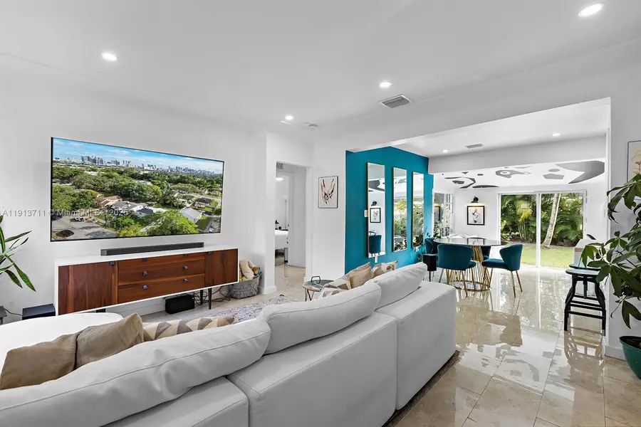 794 NW 45th St, Miami, FL 33127 - Image #2