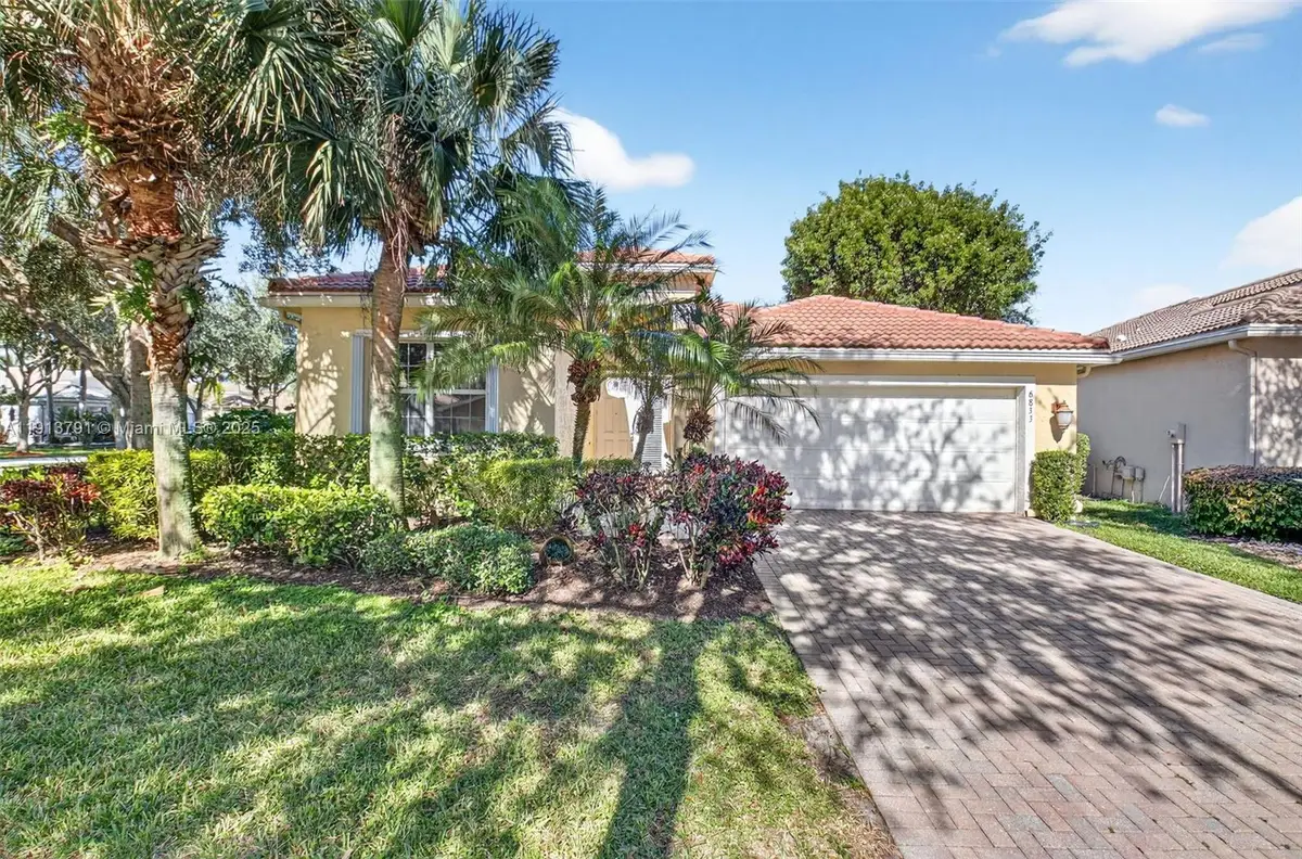 6833 Watertown Dr, Boynton Beach, FL 33437 - Image #1