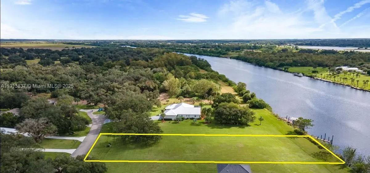 1497 Riverbend Dr, Labelle, FL 33935 - Image #1