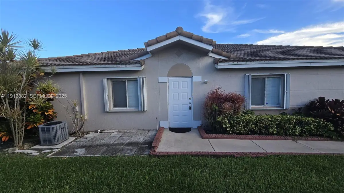 1711 SW 116th Way, Miramar, FL 33025 - Image #1