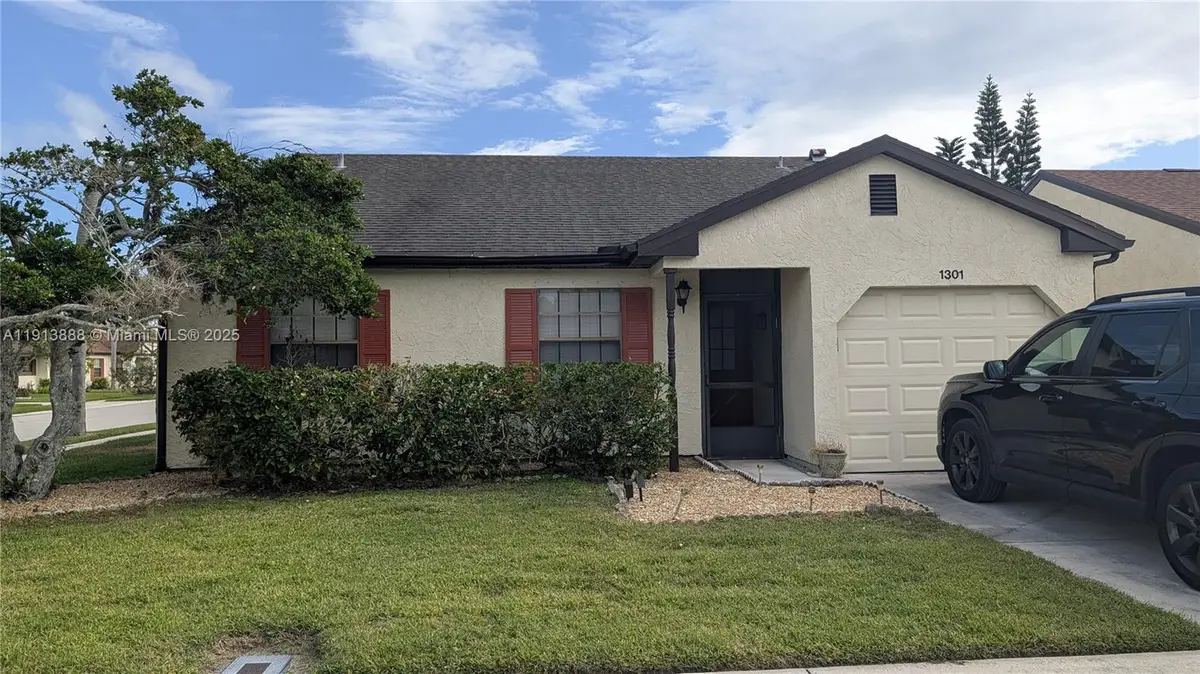 1301 SE Carrington Ct, Port Saint Lucie, FL 34952 - Image #1