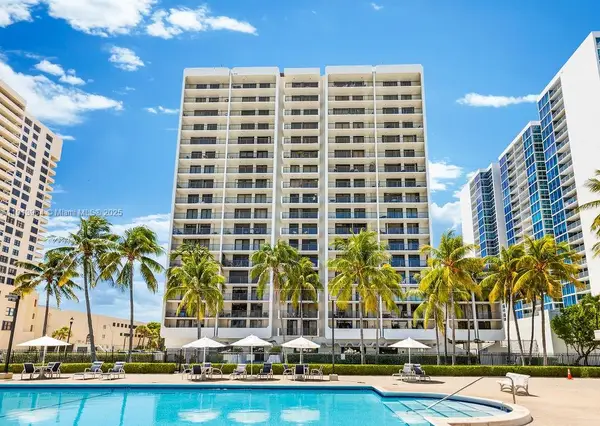 2625 Collins Ave #702, Miami Beach, FL 33140