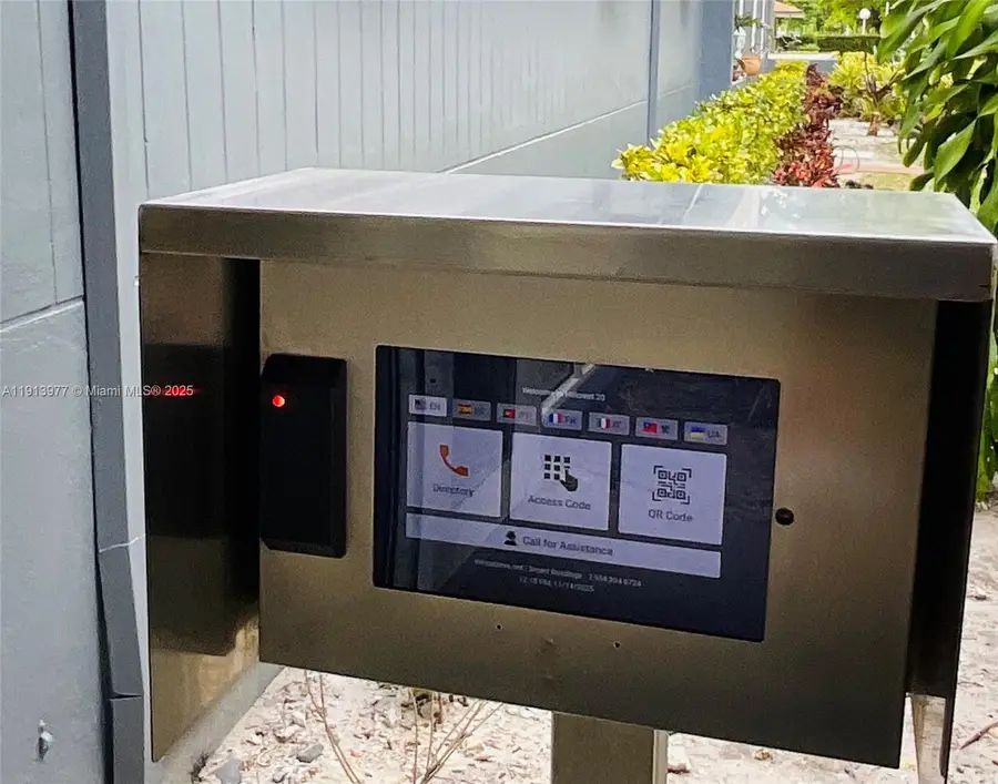 919 Hillcrest Dr #704, Hollywood, FL 33021 - Image #3