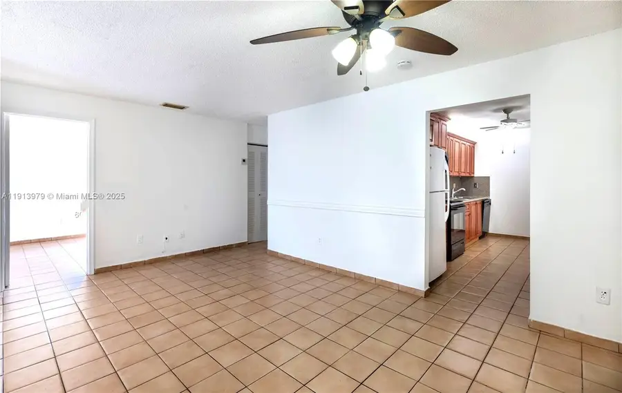 11570 SW 5th St, Sweetwater, FL 33174 - Image #3