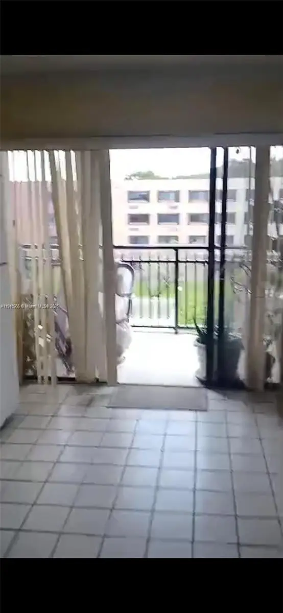 Address Withheld By Seller, Miami, FL 33161 - Image #2