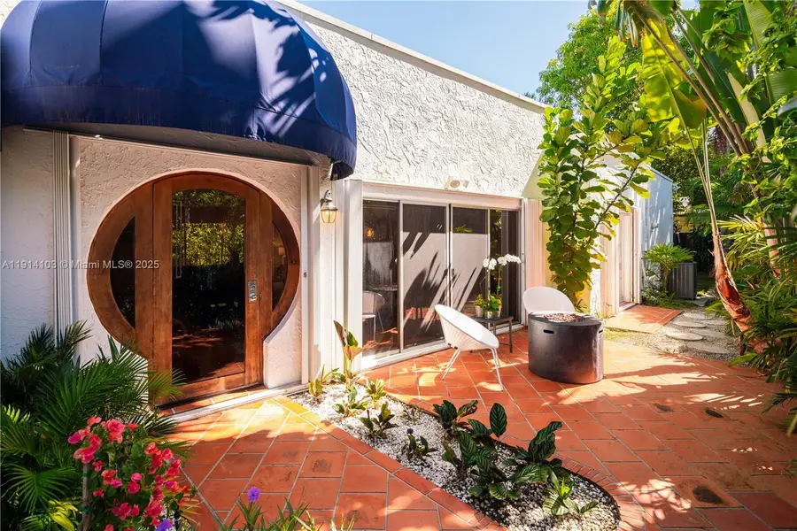 3765 Carmen Ct, Coconut Grove, FL 33133 - Image #2