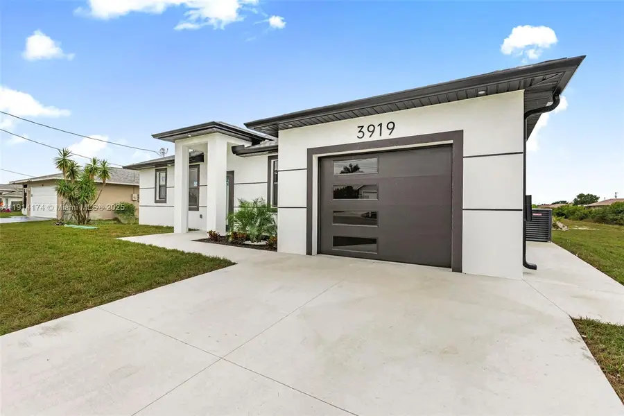 3919 SW 8th St, Lehigh Acres, FL 33976 - Image #2