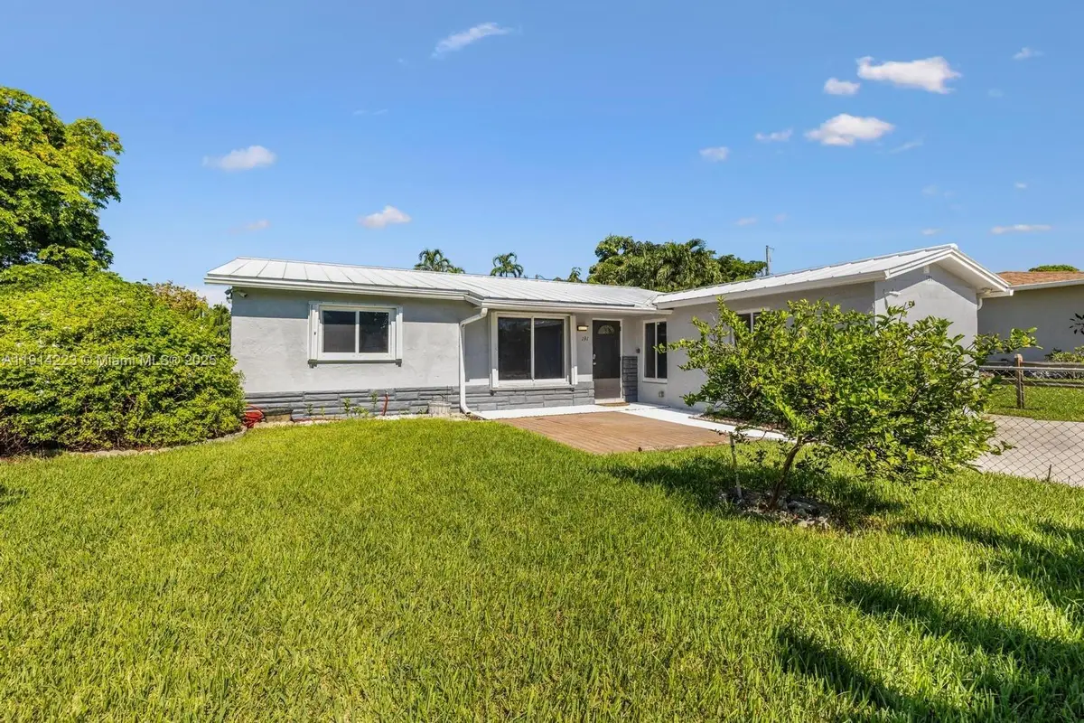 191 SE 13th Ave, Pompano Beach, FL 33060 - Image #1