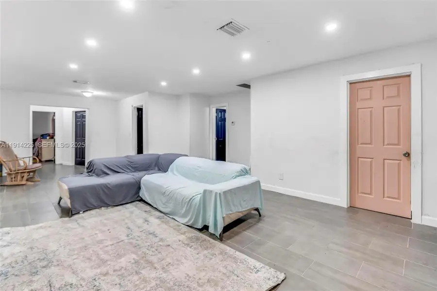 1213 NW 6th Ct, Fort Lauderdale, FL 33311 - Image #2