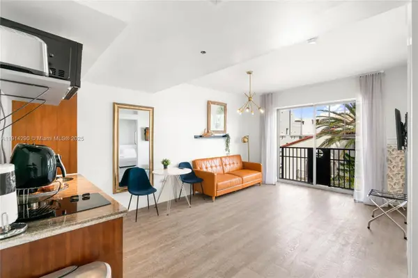 1060 Ocean Dr #D307, Miami Beach, FL 33139