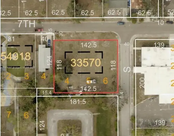 S 7th Ave, St Petersburg, FL 33712