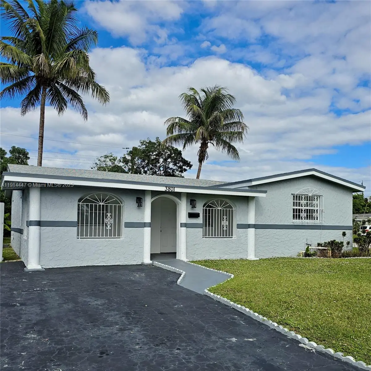 3801 NW 8th Ct, Lauderhill, FL 33311 - Image #1