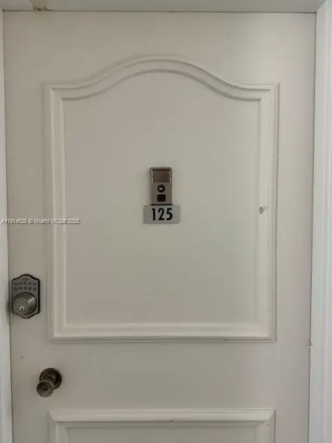 500 Bayview Dr #125, Sunny Isles Beach, FL 33160 - Image #3