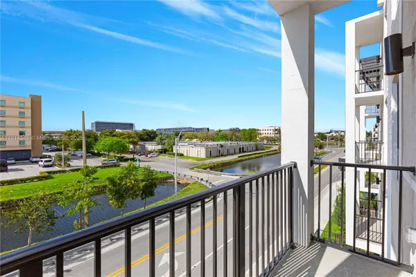 8001 NW 41st St #F-303, Doral, FL 33166