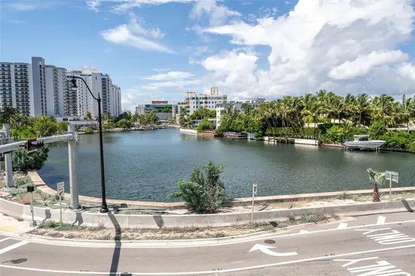 2600 Collins Ave #308, Miami Beach, FL 33140