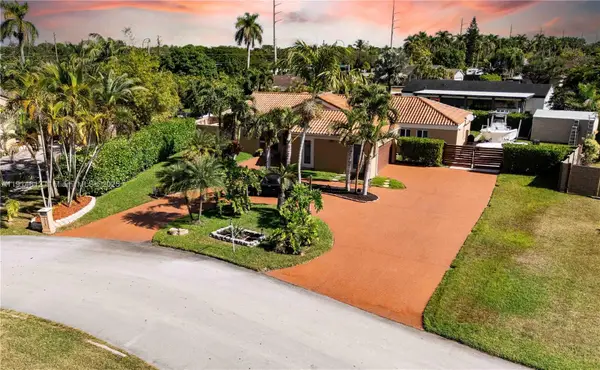 15235 SW 152nd Ct, Miami, FL 33187