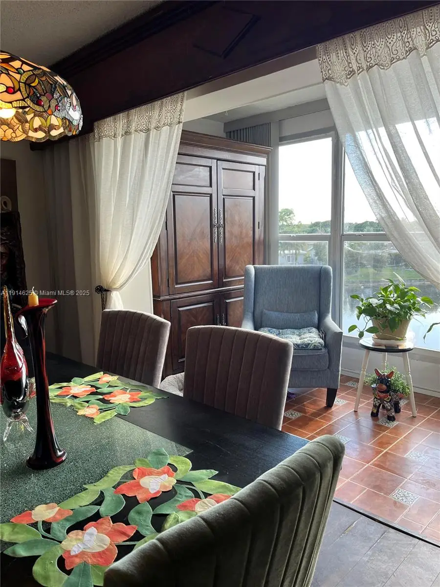 9360 Sunrise Lakes Blvd #302, Sunrise, FL 33322 - Image #2