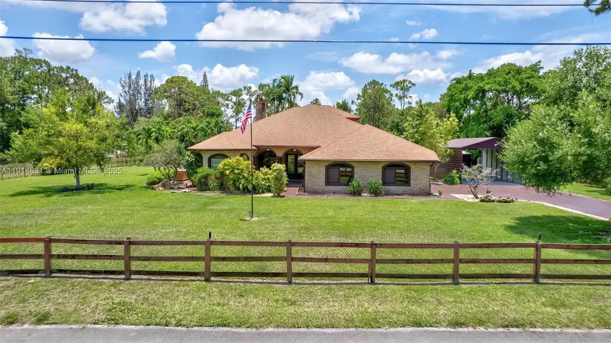13664 N 60th St N, The Acreage, FL 33411 - Image #1