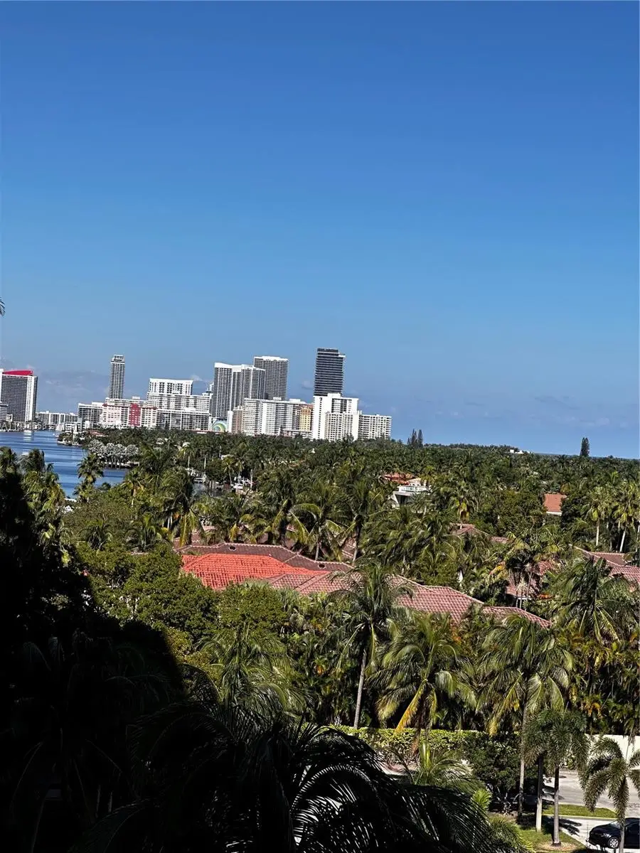 19390 Collins Ave #704, Sunny Isles Beach, FL 33160 - Image #2