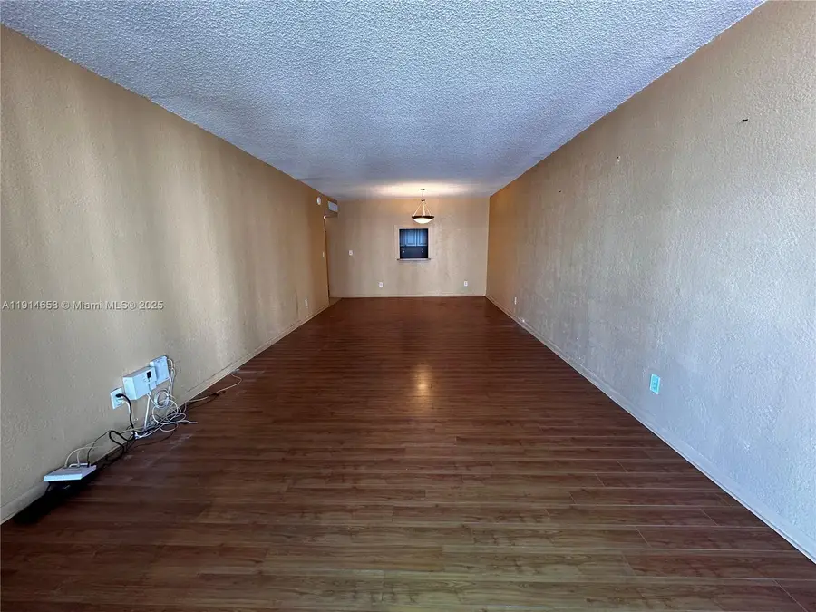 19390 Collins Ave #704, Sunny Isles Beach, FL 33160 - Image #3