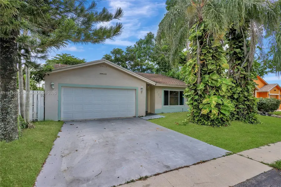 9330 NW 53rd Ct, Sunrise, FL 33351 - Image #3