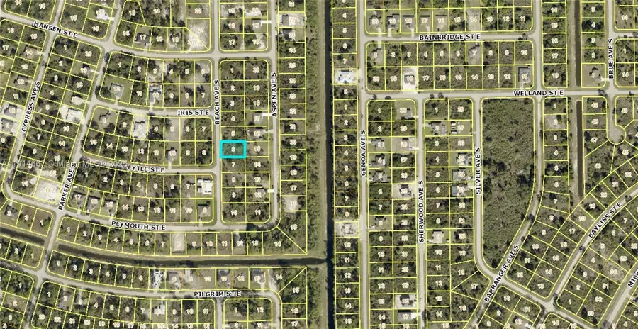 551 Beach Avenue, Lehigh Acres, FL 33974 - Image #2