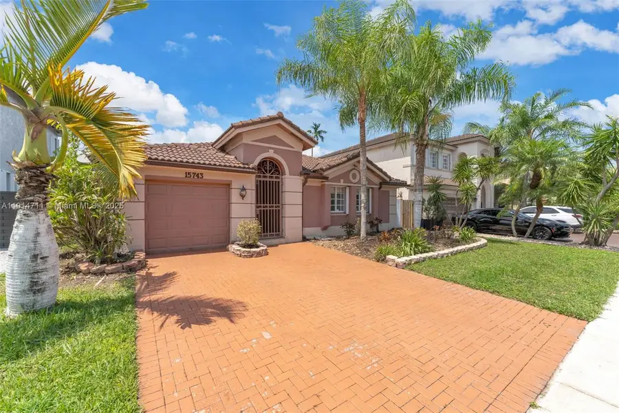 15743 SW 139th St, Miami, FL 33196 - Image #3