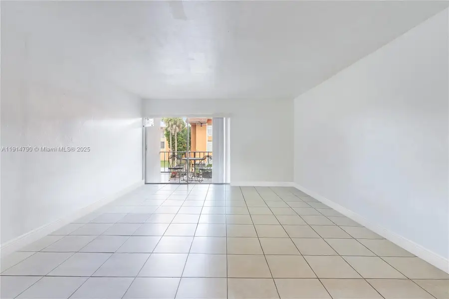 9423 SW 76th St #W21, Miami, FL 33173 - Image #3