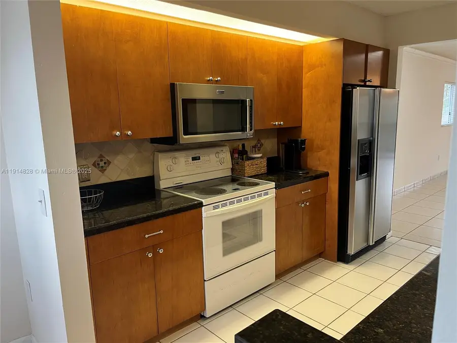 1301 SW 142nd Ave #301H, Pembroke Pines, FL 33027 - Image #3