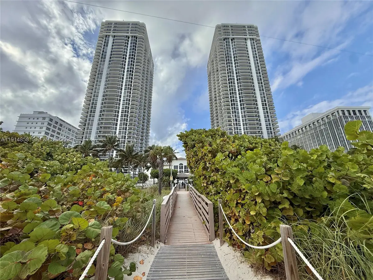 4775 Collins Ave #1601, Miami Beach, FL 33140 - Image #1