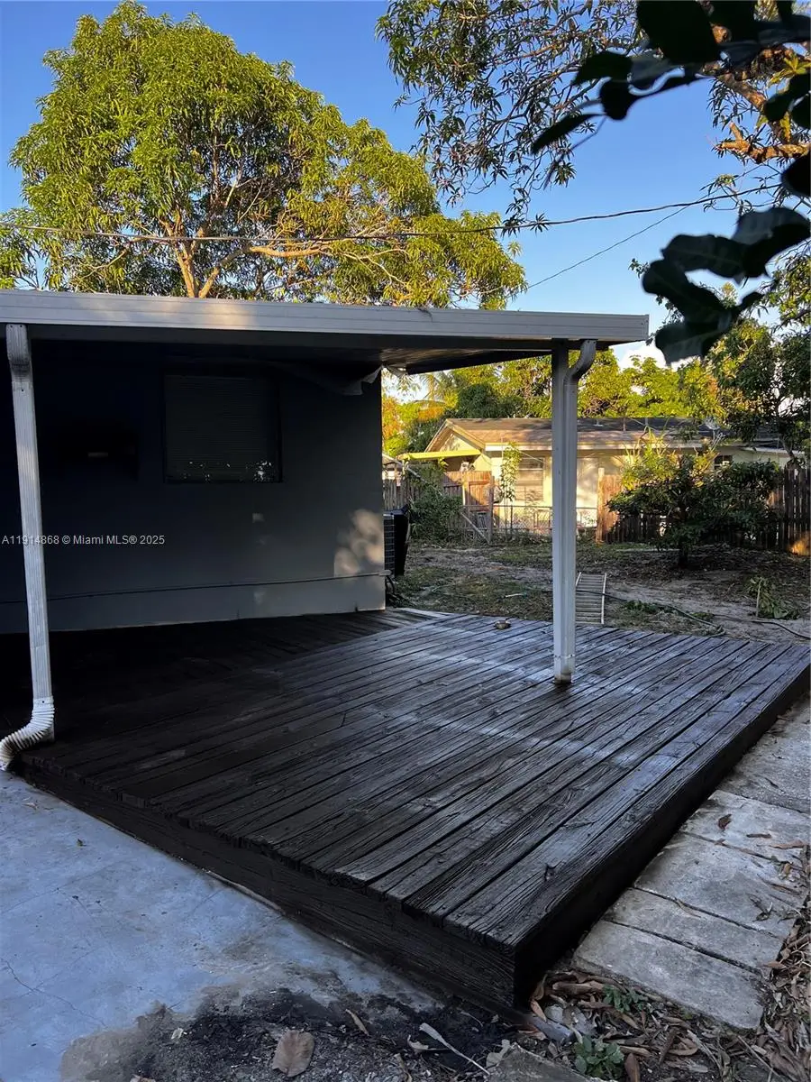 3820 SW 16th St, Fort Lauderdale, FL 33312 - Image #2