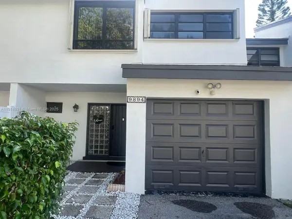 9894 Fairway Cove Ln, Plantation, FL 33324