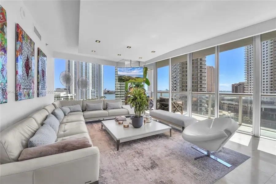 465 Brickell Ave #1001, Miami, FL 33131 - Image #2