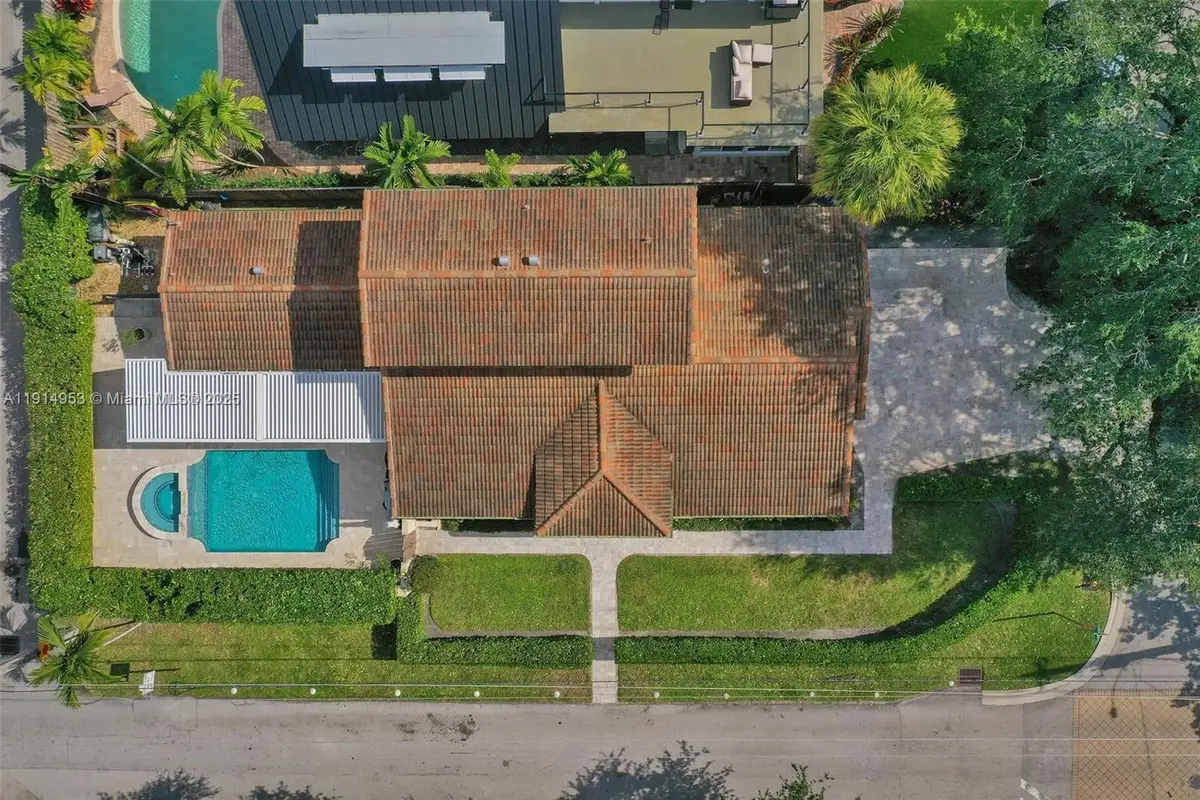 1601 SE 1st St, Fort Lauderdale, FL 33301 - Image #1