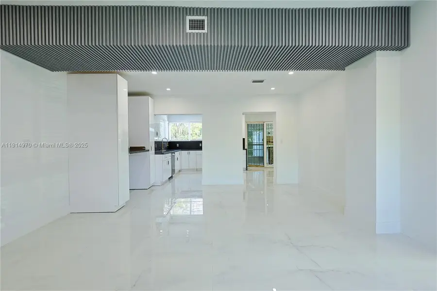 720 NE 143rd St, North Miami, FL 33161 - Image #2