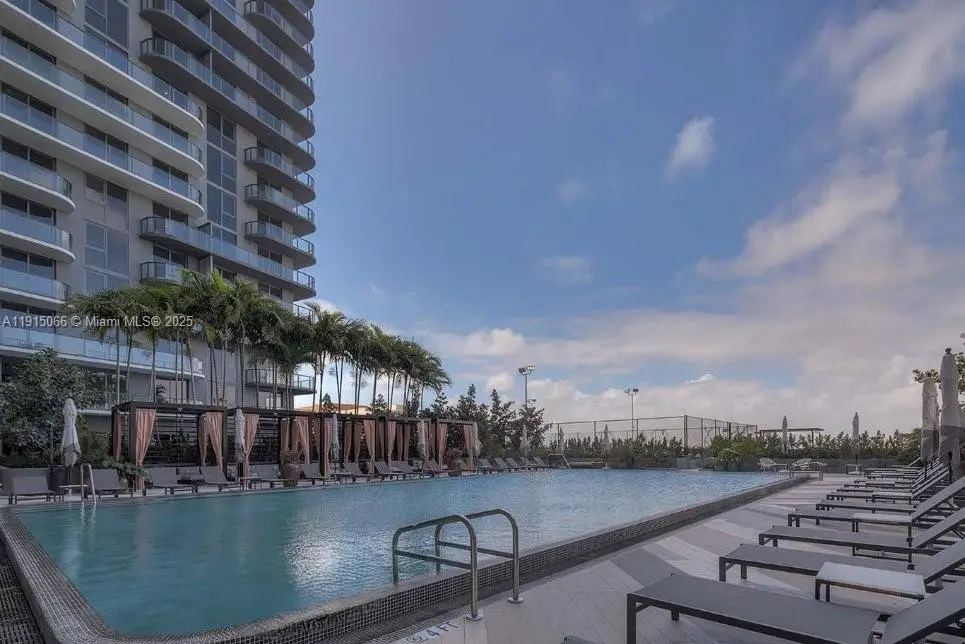 121 NE 34th St #2811, Miami, FL 33137 - Image #1